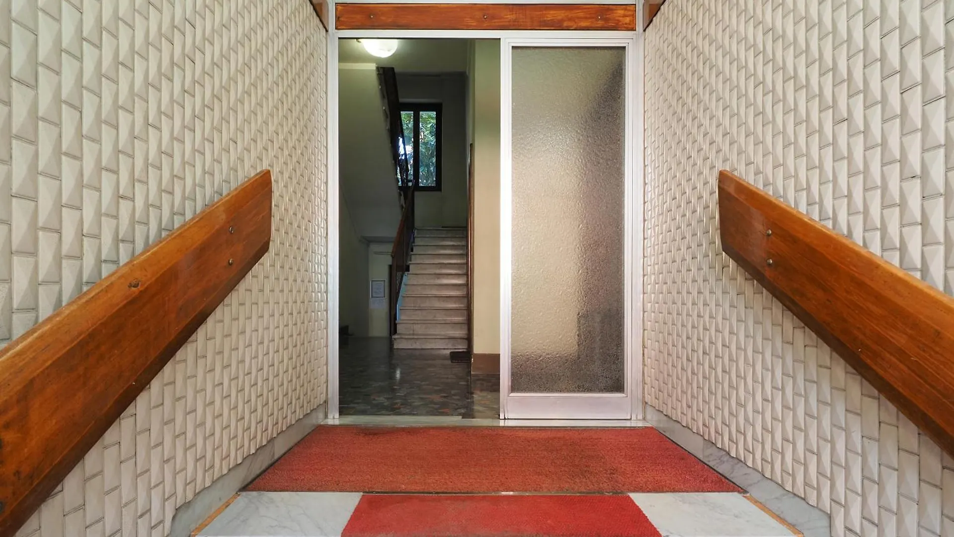 La Casetta Premium Fondazione Prada Ieo Milan 0*,