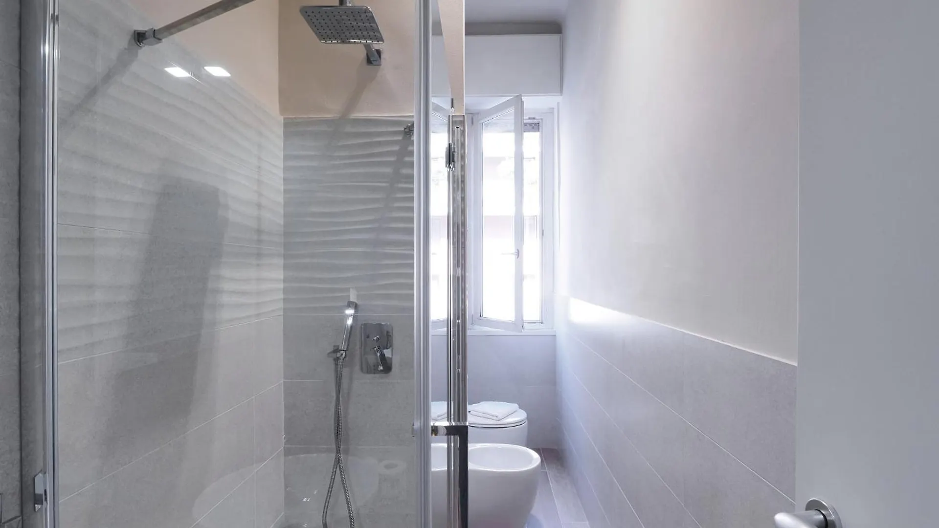 La Casetta Premium Fondazione Prada Ieo Milan 0*,